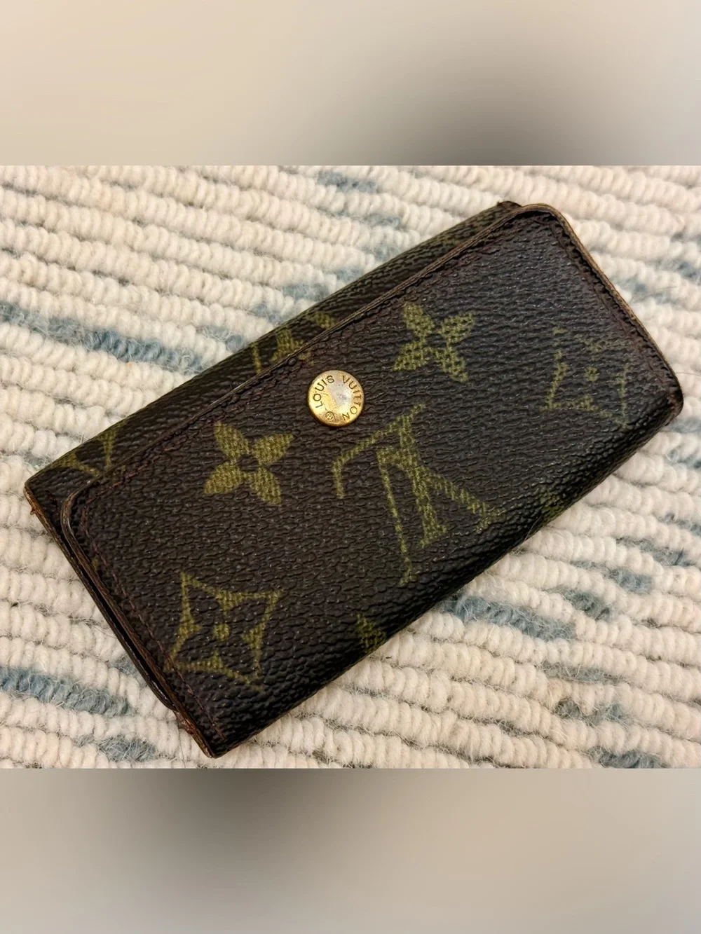 LOUIS VUITTON Vintage 80’s Unisex Monogram Canvas Tri-Fold 4-Key Ring Holder